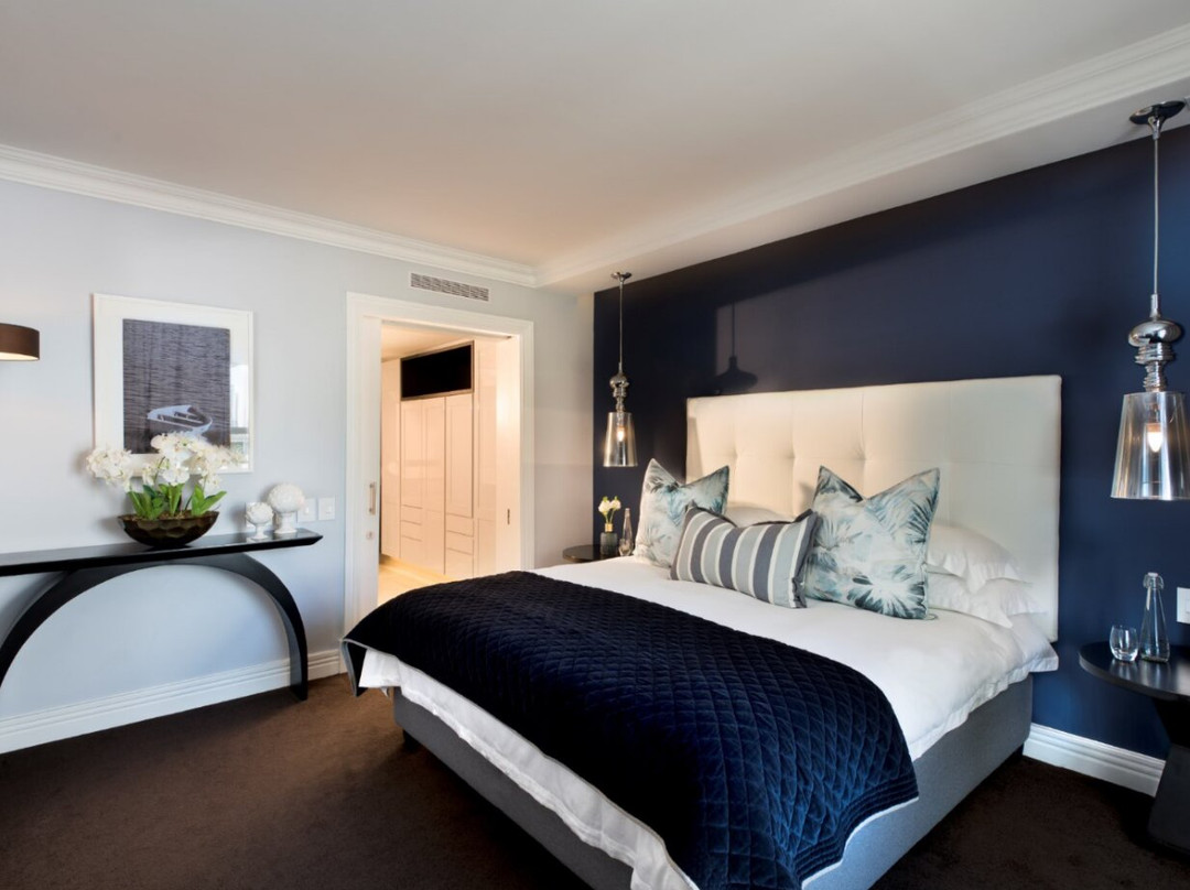 The Manor House主图