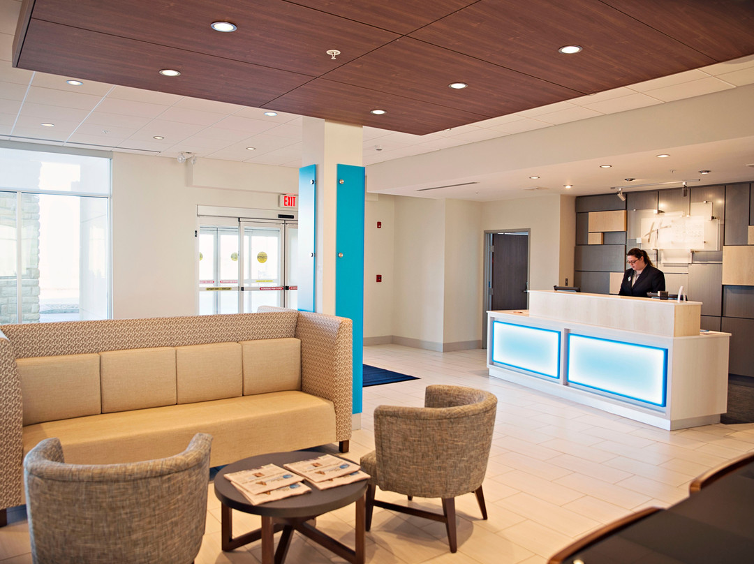 Holiday Inn Express & Suites Rantoul By IHG主图