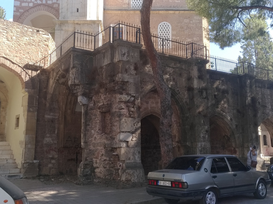 Kocarlı Cihanoglu Kulliyesi景点图片