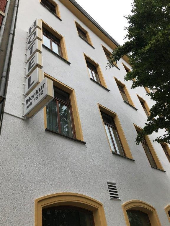 默克伽尼酒店主图