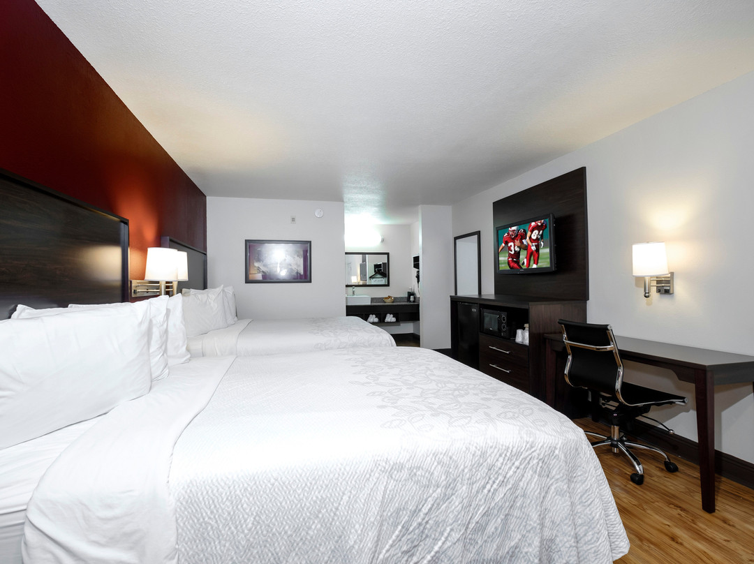 Red Roof Inn PLUS+ Hammond主图