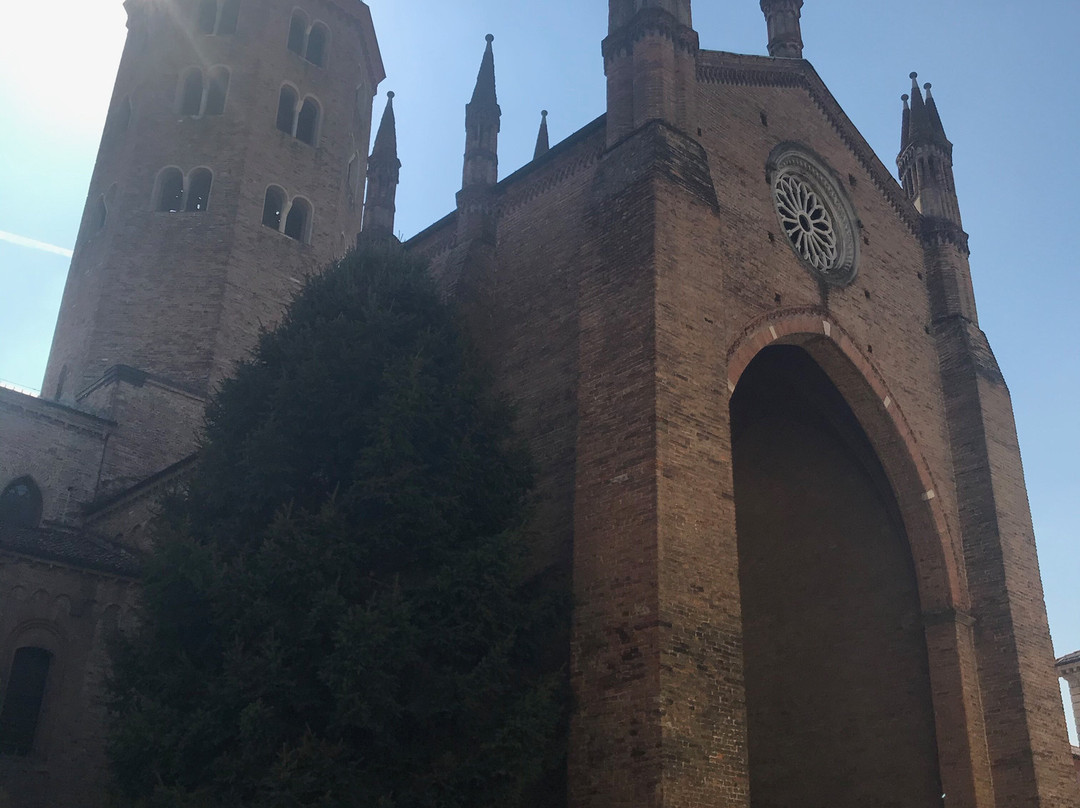 Basilica di Sant'Antonino-皮亚琴察必去景点