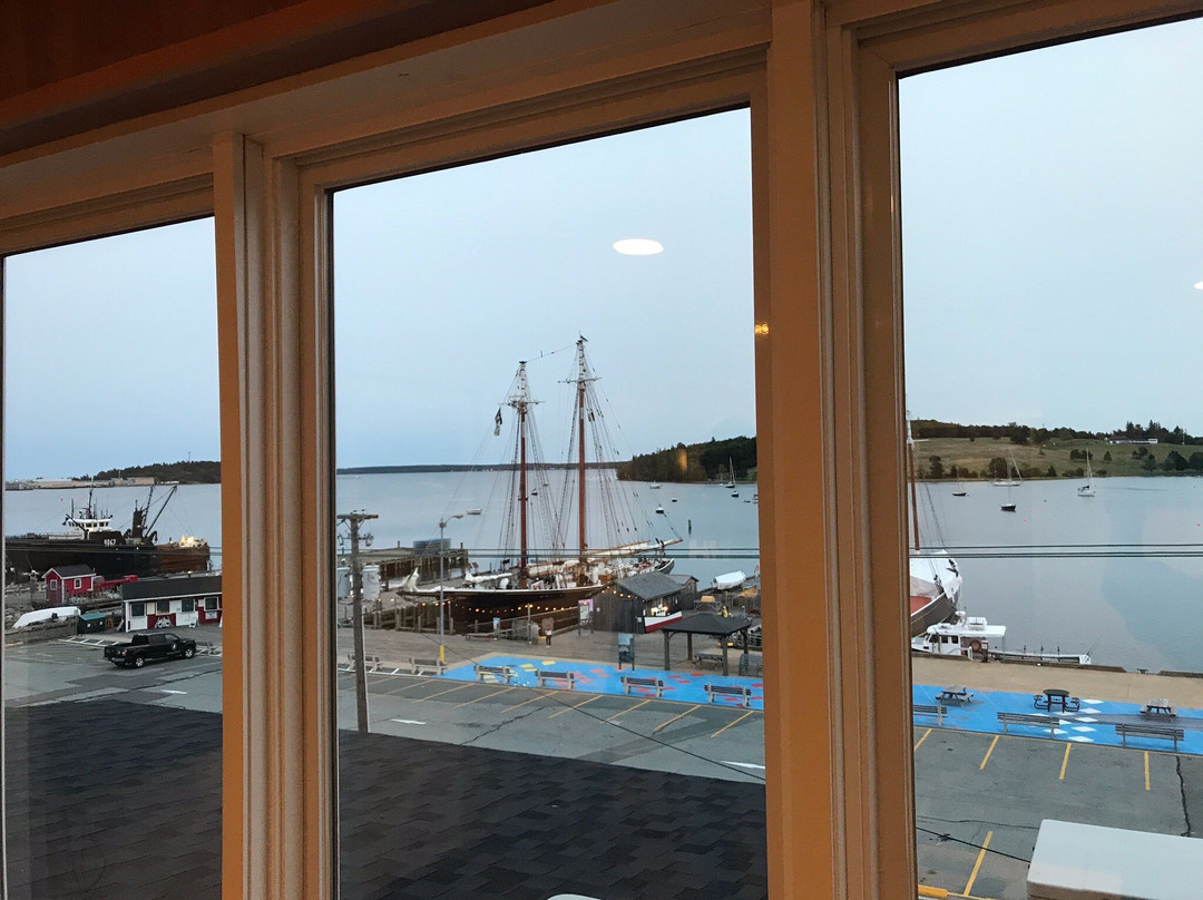 The Dockside Inn & Restaurant主图