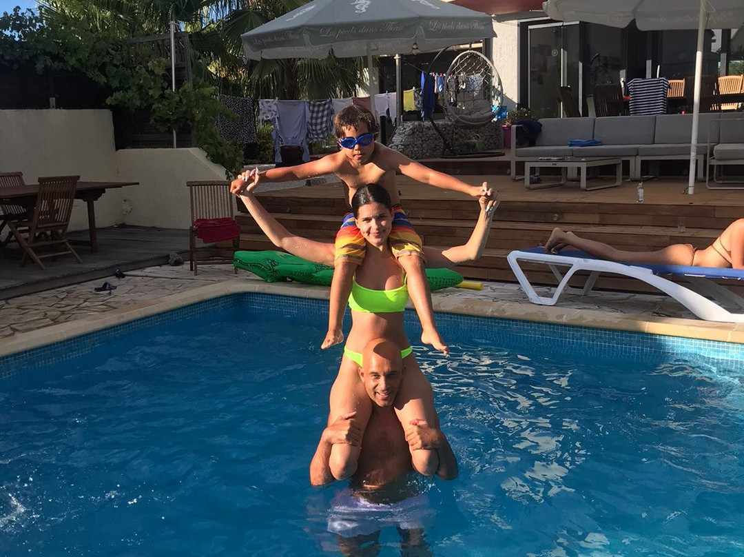 Les Pieds Dans Thau主图