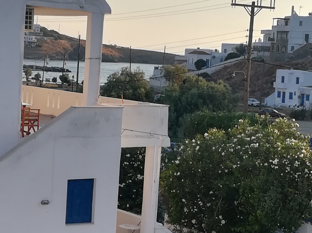 Meltemi Hotel Loutra Kythnos主图