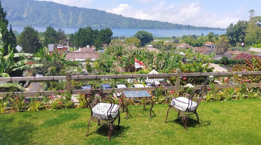 Little Lake Villa主图