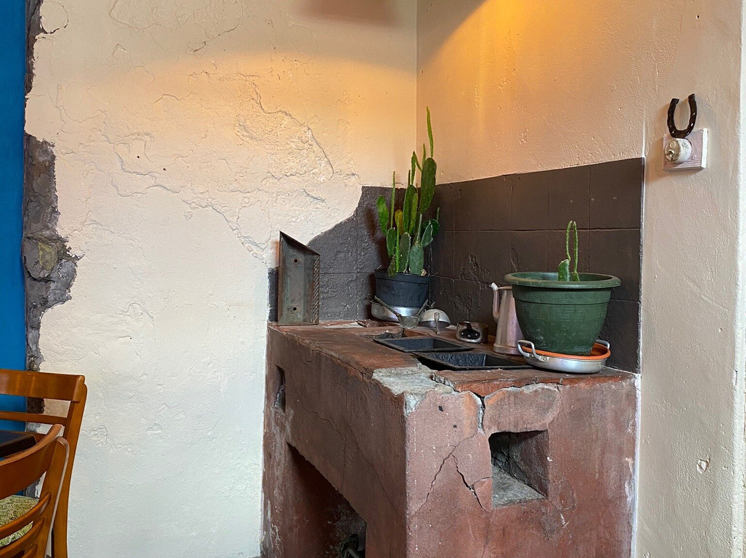 Creole Arts Cafe-Arrondissement of Saint-Pierre必去景点