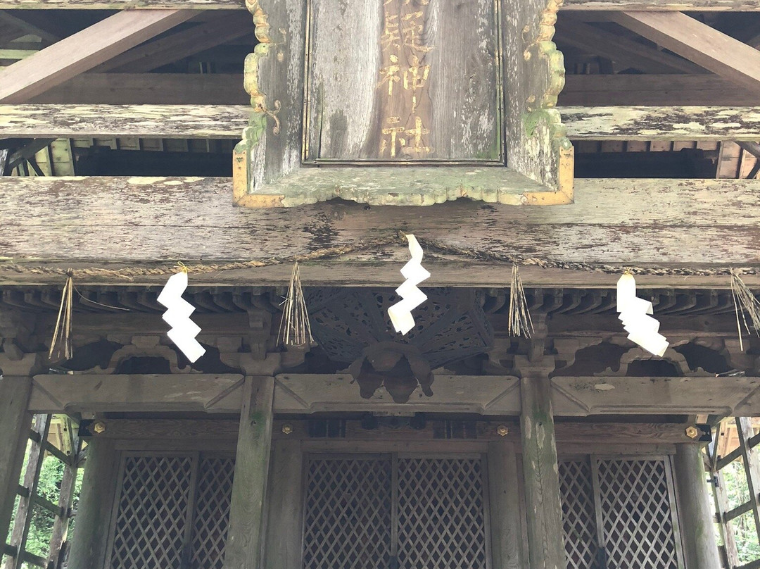 Suwa Azuki Shrine (National Treasurer Property)景点图片