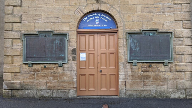 Irvine Old Parish Church and Graveyard