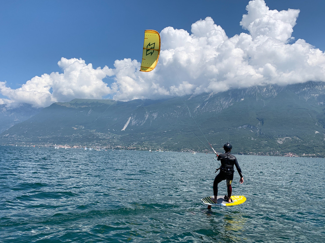 Gardakitesurf-Campione del Garda必去景点