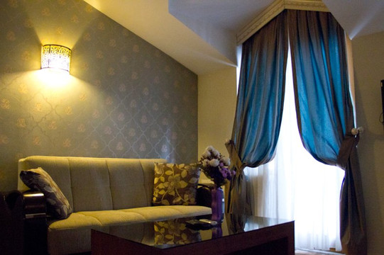 梅利塔酒店主图