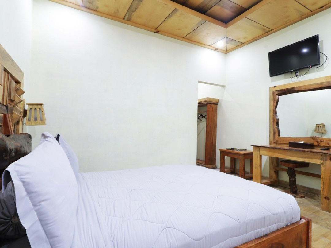 Alloyna Country Cottage主图