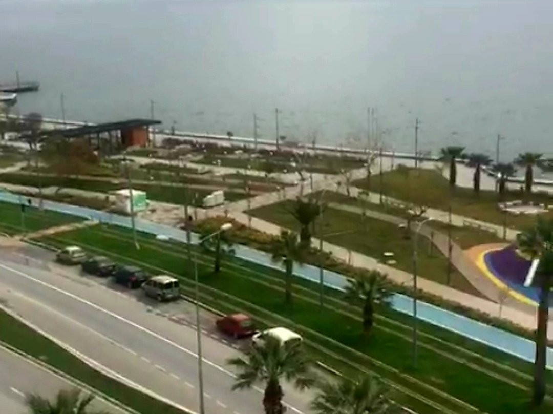 Karsiyaka Carsisi景点图片