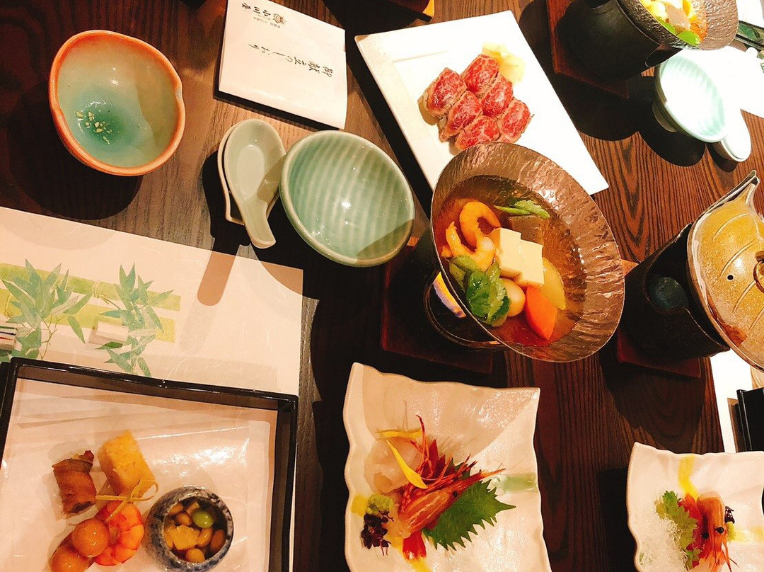 小川家酒店主图