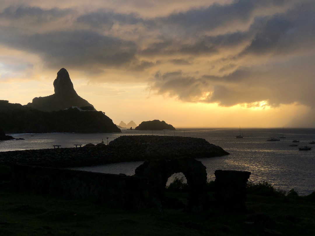 Air France Beach-费尔南多-迪诺罗尼亚群岛必去景点