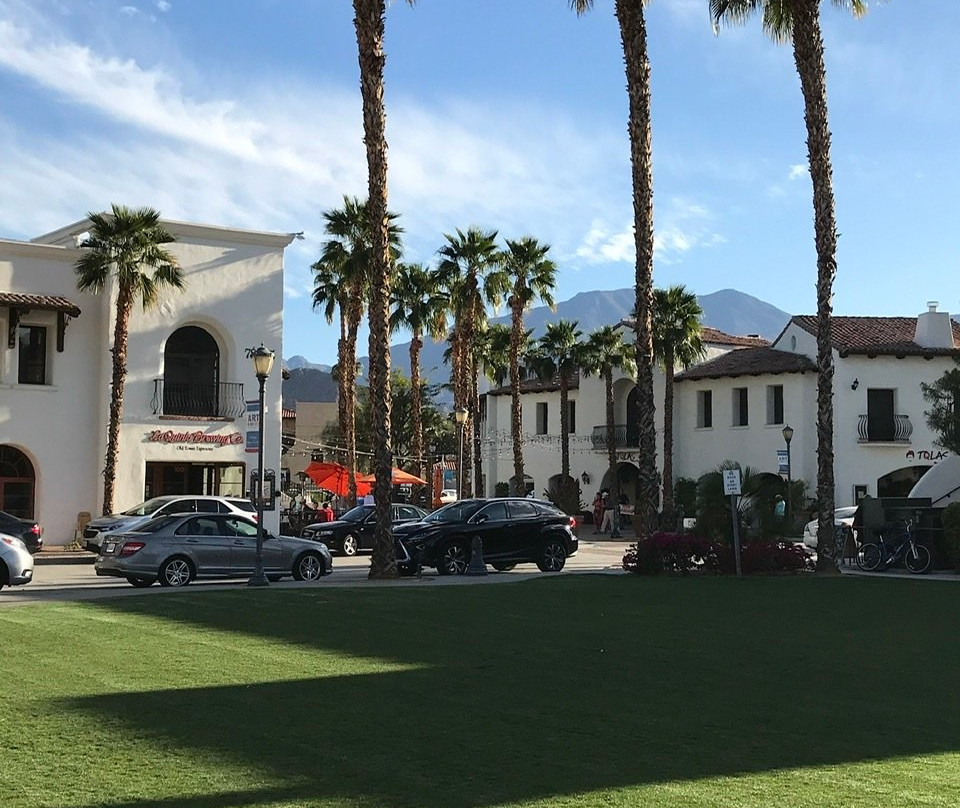 拉昆塔使馆水疗套房酒店主图