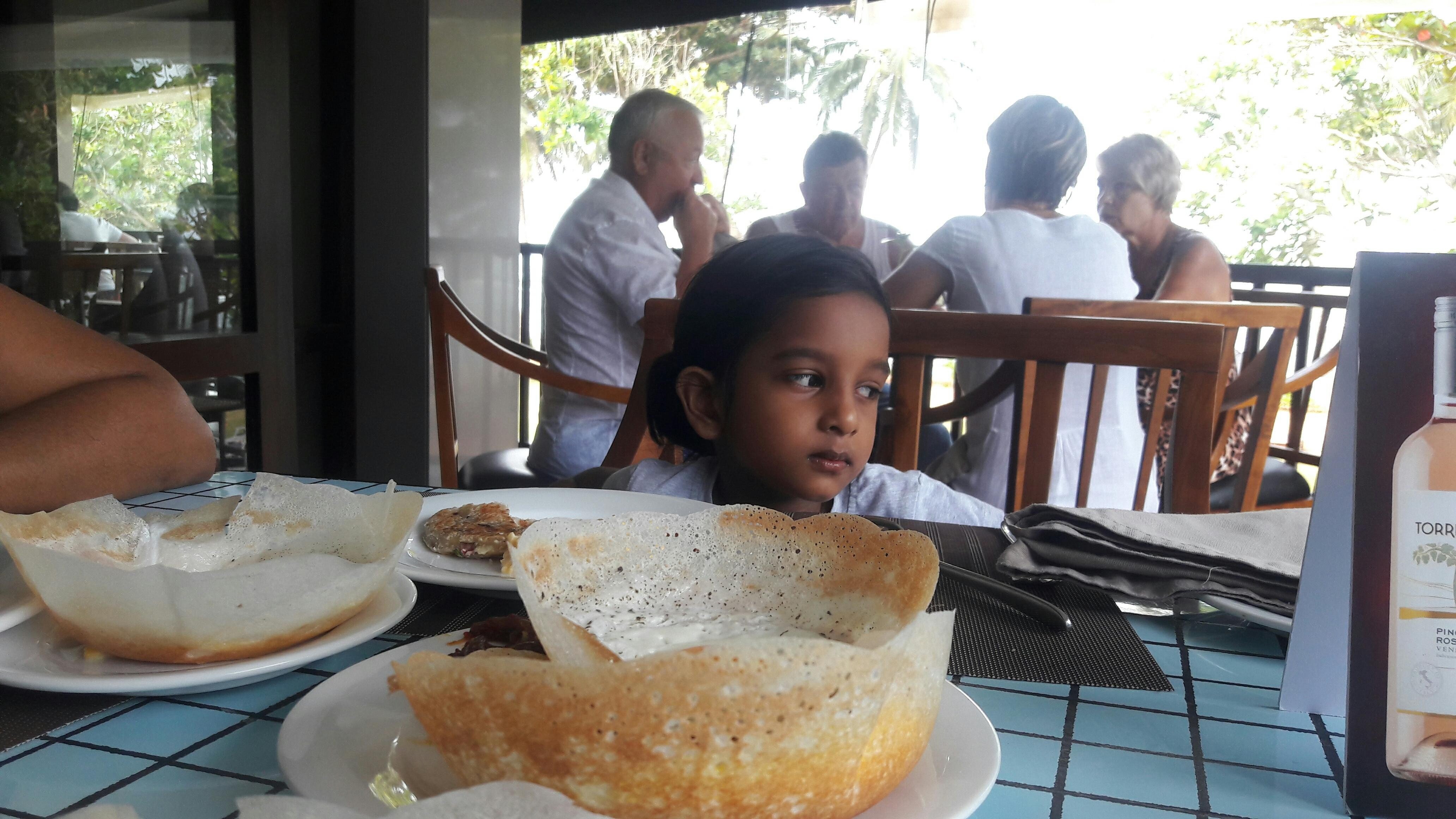 Earl's Reef, Beruwala-餐饮