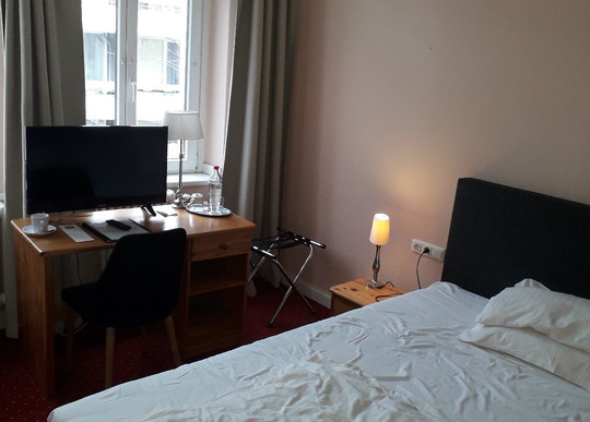 祖姆巴尔巴罗萨酒店主图