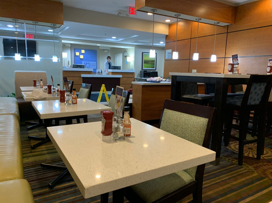 Holiday Inn Express Adrian by IHG主图