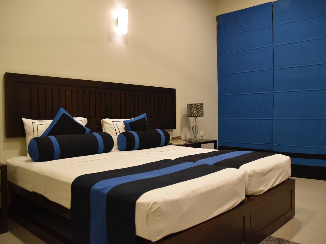 兰蒂雅酒店主图