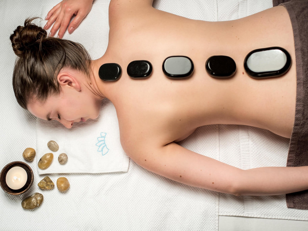 Nad Wodospadem主图