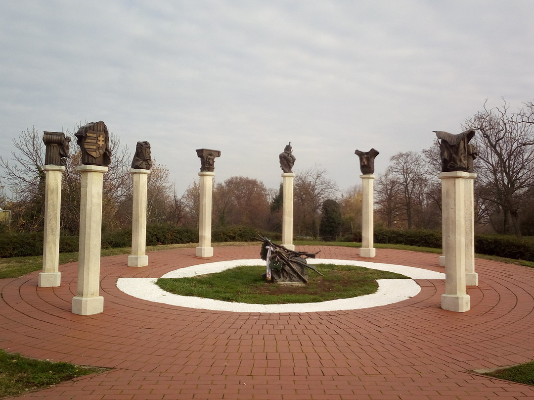 Memorial of the Honvéd Officers of 1848-49景点图片
