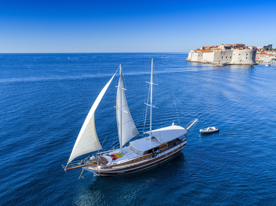 Gulet Cruises in Croatia by Mastercharter景点图片