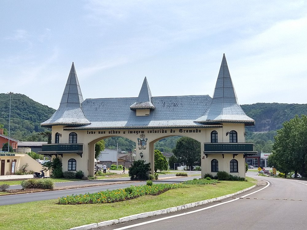 Pórtico Via Taquara-格拉玛多必去景点