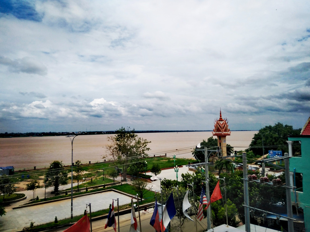 Kc River Hotel主图