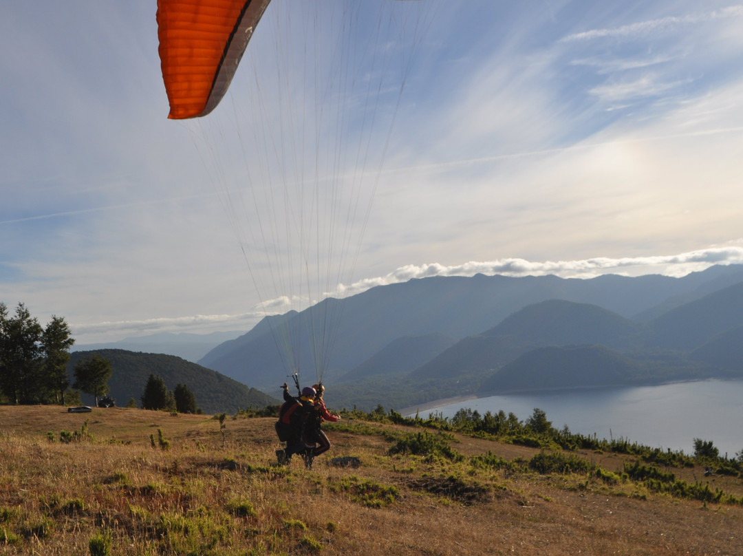 Pucon Paragliding-普孔必去景点
