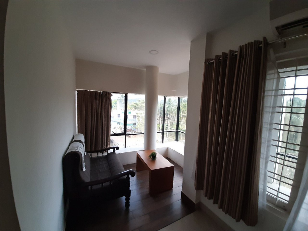 Rohini International Vithura主图