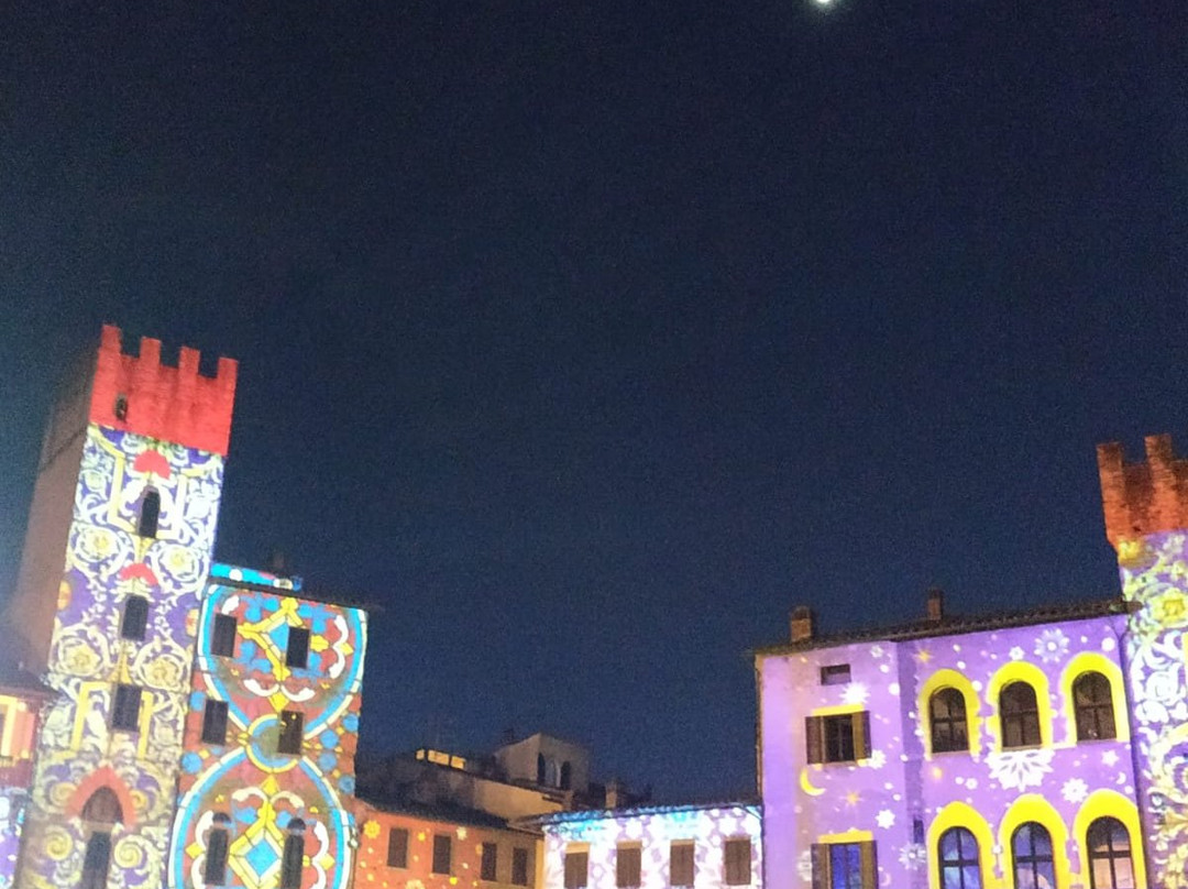 Piazza Grande景点图片
