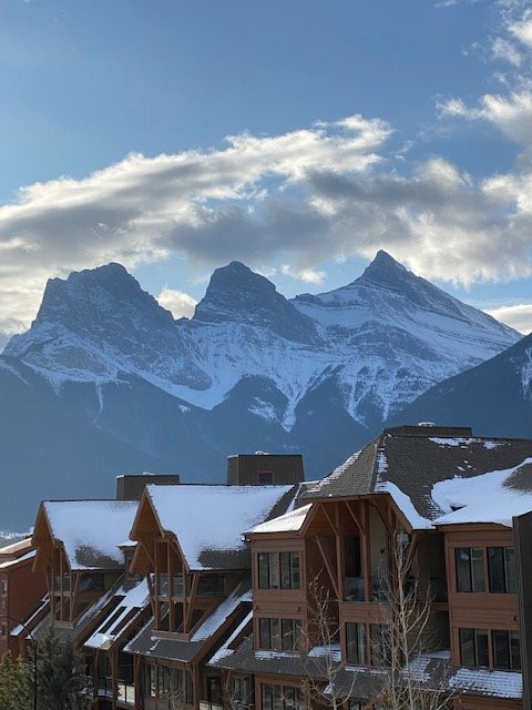 黑石山旅馆主图