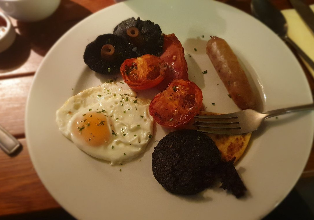 尼斯湖旅馆主图