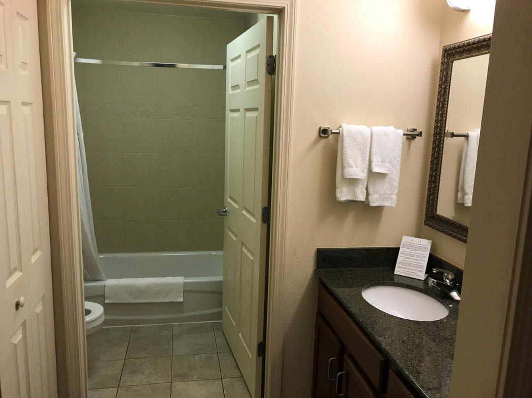 罗切斯特大学斯桥套房酒店主图