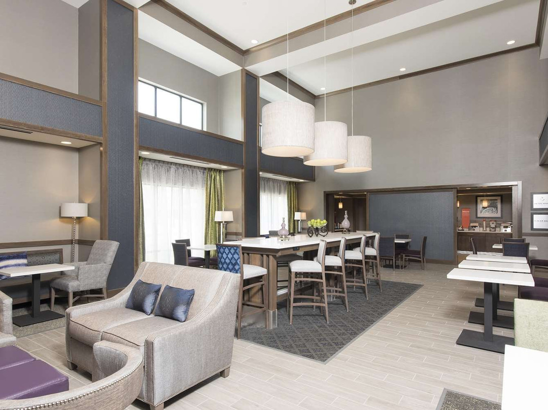 Hampton Inn & Suites Michigan City主图