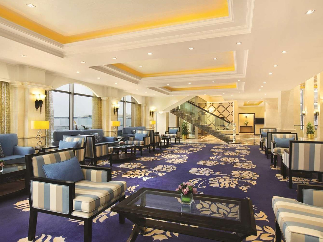 达兰希尔顿逸林酒店主图