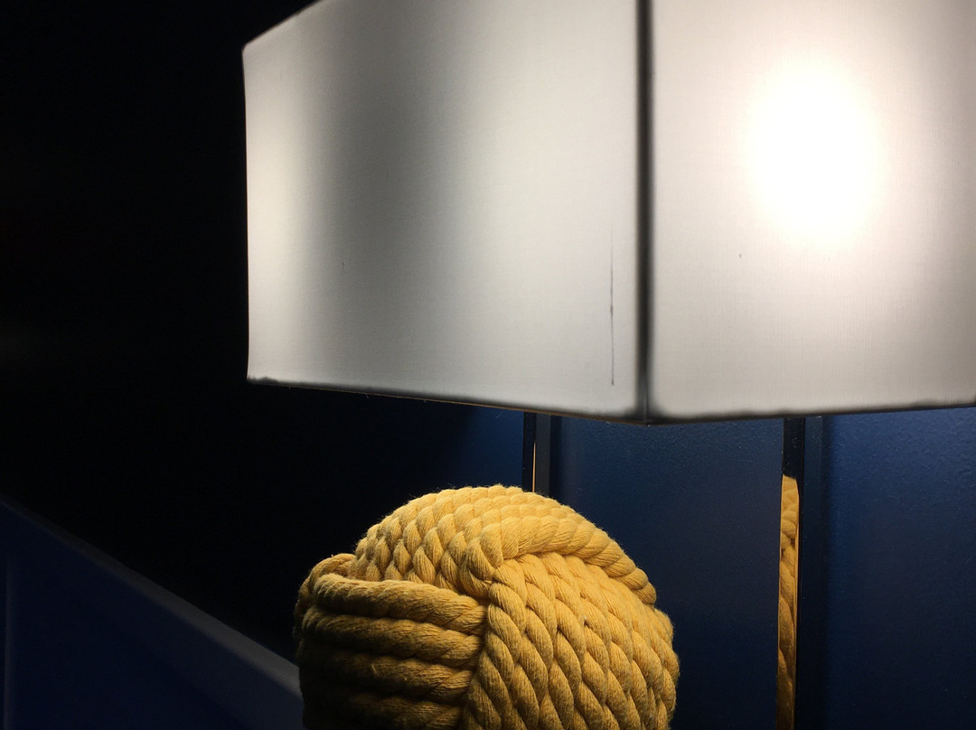 Boathouse Waterfront Hotel主图