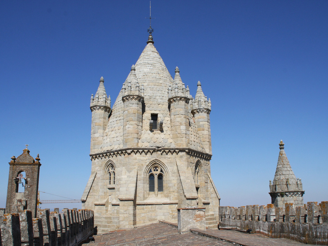 Cathedral of Évora (Sé Catedral de Évora)景点图片