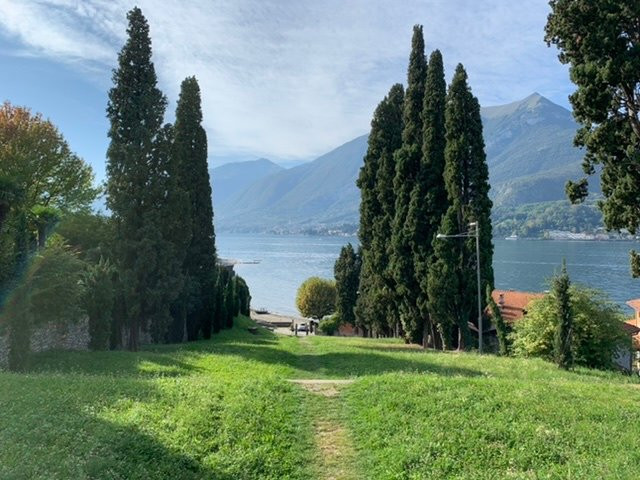 Bellagio Hills Hotel and Restaurant主图