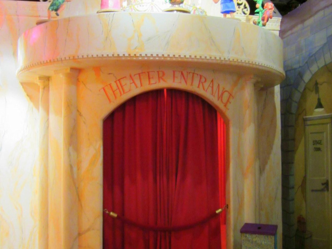 Pinocchio's Marionette Theater景点图片