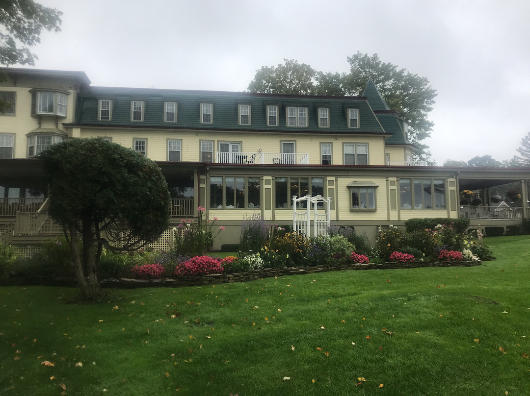 The Bay View Inn主图