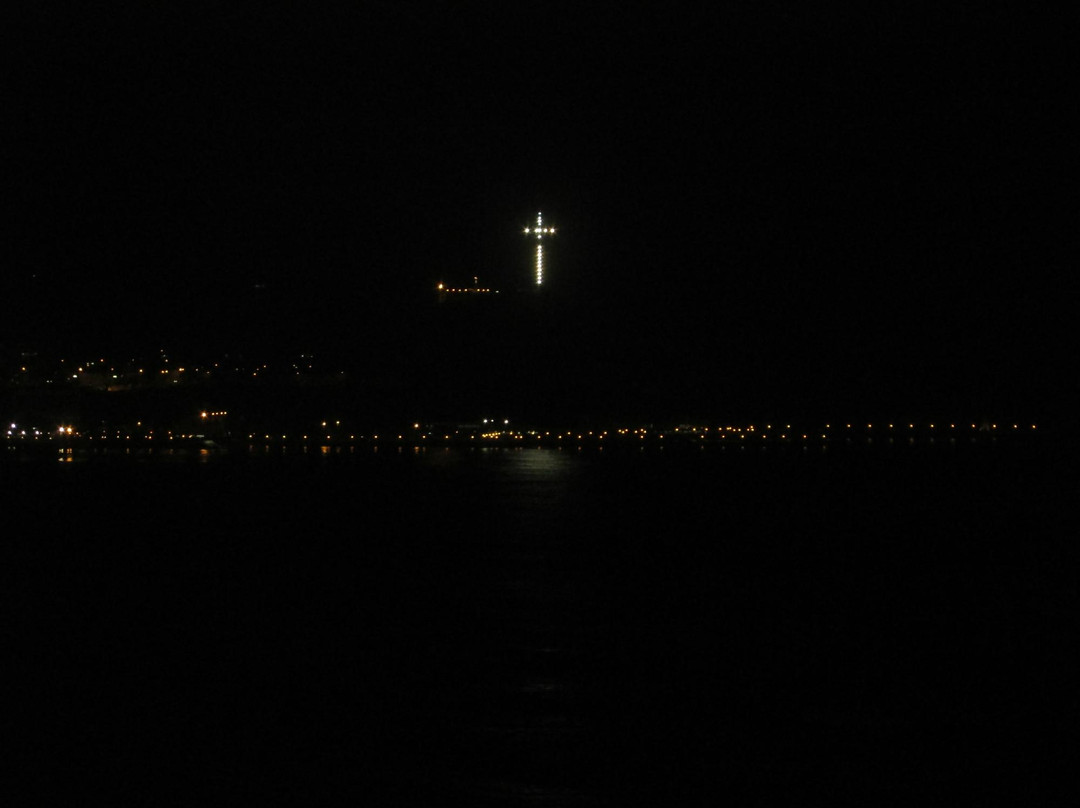 Lighted Cross景点图片
