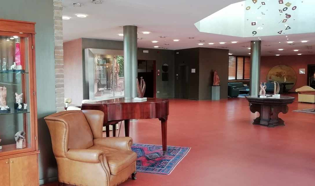 黎莱斯摩纳哥酒店主图