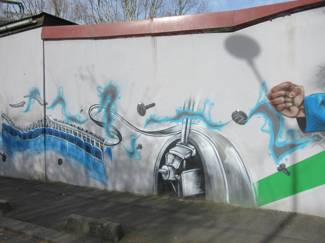 Fresque "AMF - Atelier Metallurgique de Fermeture"-欧贝维利耶必去景点