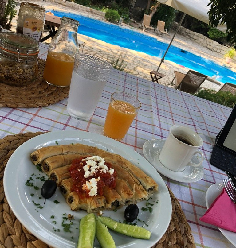 Bougainvillea Guesthouse主图