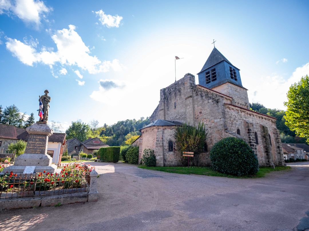 Eglise Clunisienne et Jardin Médiéval-Arronnes必去景点