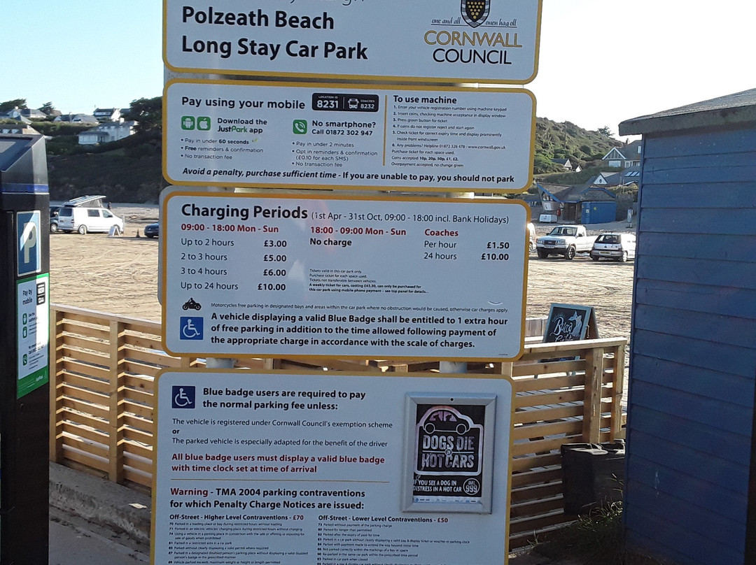 Polzeath Beach景点图片