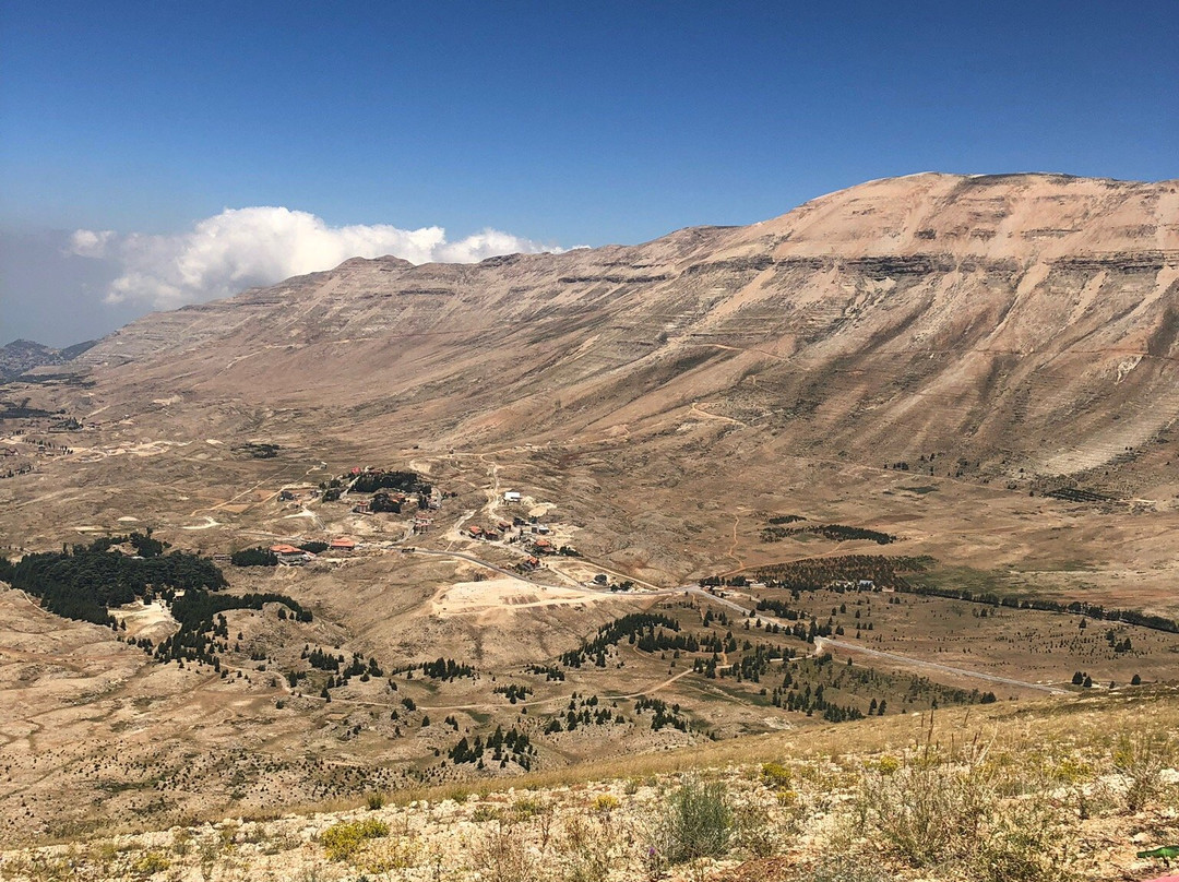 Cedars Paragliding School-Al Arz必去景点