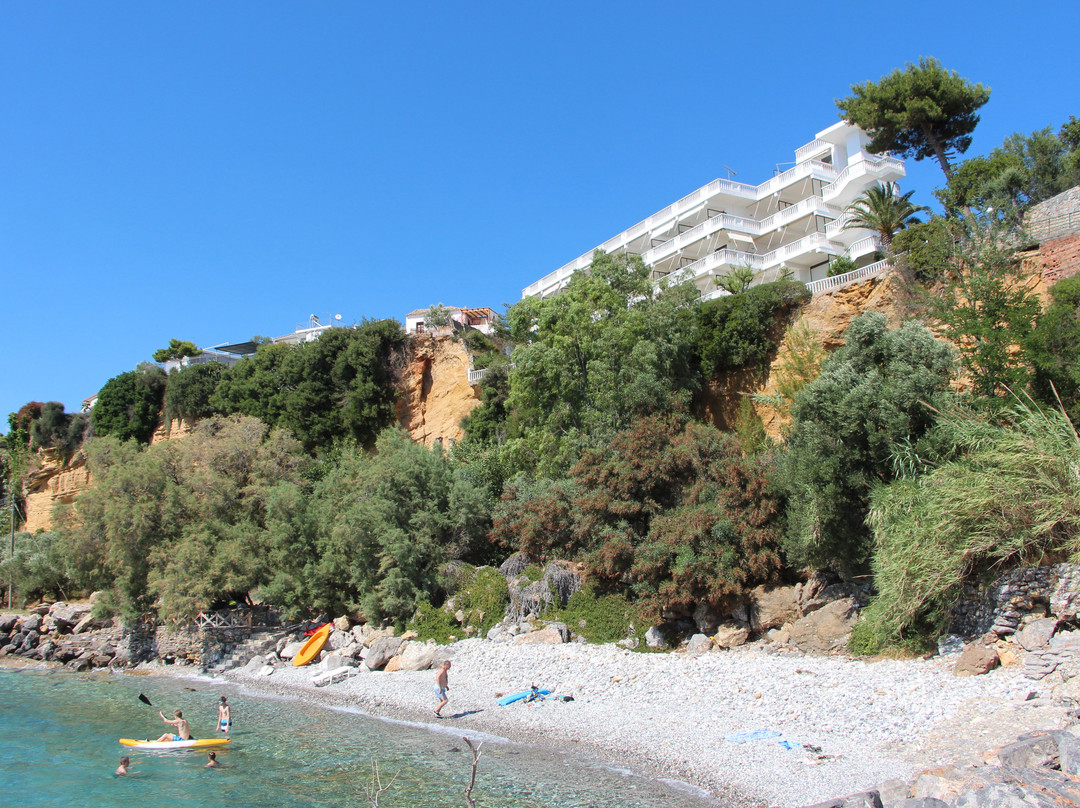 Apollon Apartments主图